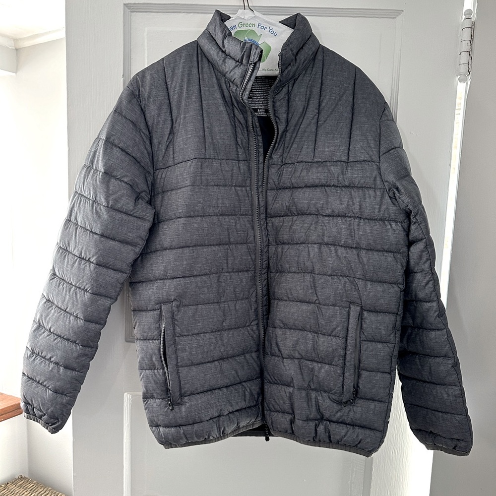 Swiss Tech polyester puffer coat in color grey flannel